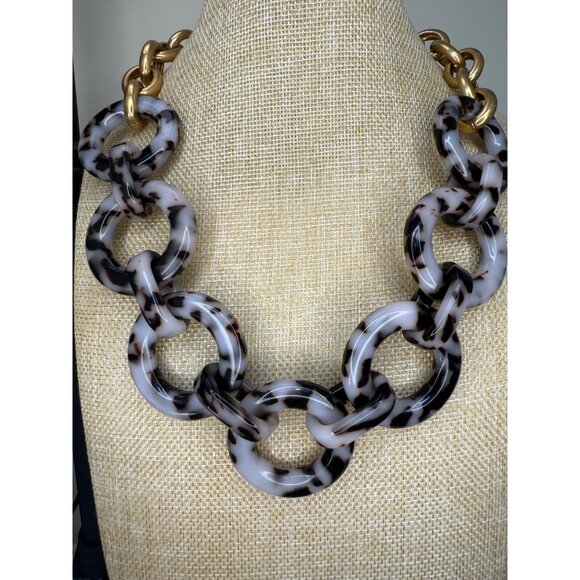 Tortoiseshell Link Statement Necklace With Gold-Tone Chain By J. Crew - Picture 5 of 7